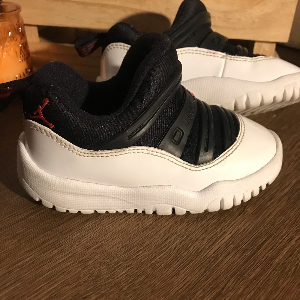 Toddler Jordan Shoes size  7c